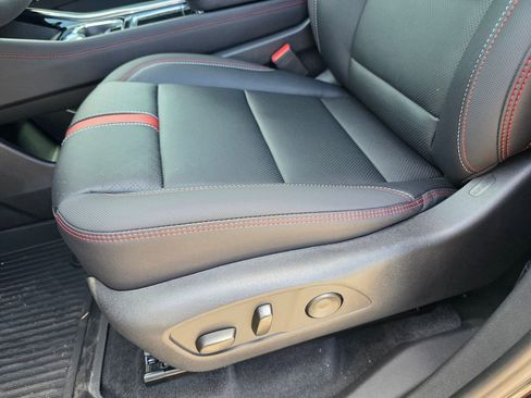 New 2026 Chevrolet Traverse RS w/ LPO, Floor Liner Package FWD image 10