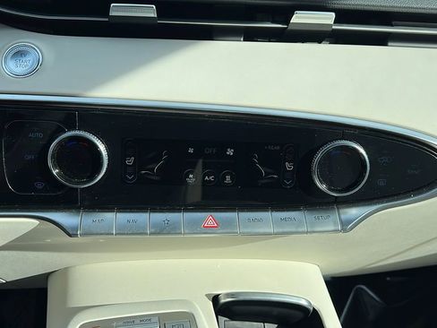 Used 2025 Genesis Electrified GV70 Advanced image 33