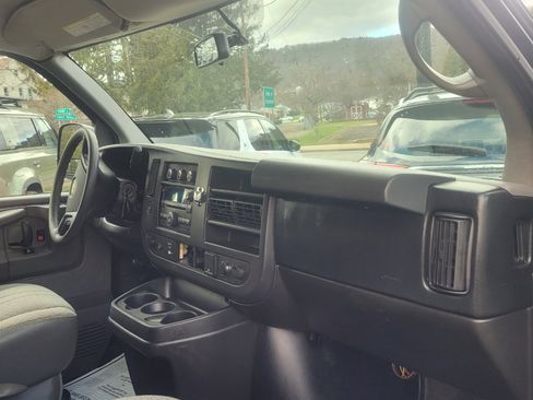 Used 2015 Chevrolet Express 3500 LT w/ LT Preferred Equipment Group image 24