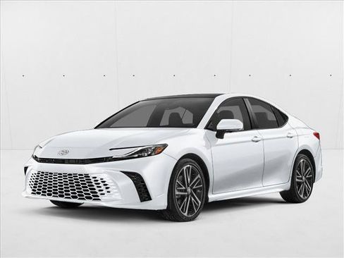 Used 2025 Toyota Camry XSE FWD image 1