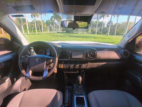 Used 2019 Toyota Tacoma SR RWD image 16
