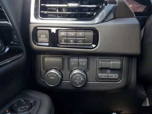 New 2026 GMC Yukon XL Elevation w/ Elevation Premium Package image 30