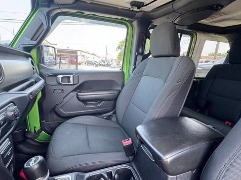 Certified 2018 Jeep Wrangler Unlimited Sport S AWD/4WD image 15