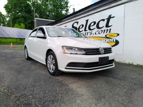 Used 2017 Volkswagen Jetta S w/ Jetta S Cold Weather Package FWD image 1