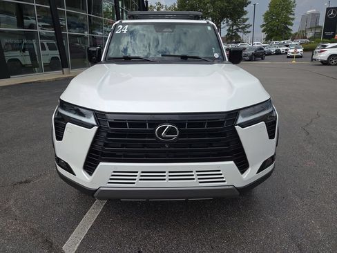 Used 2024 Lexus GX 550 AWD/4WD image 8