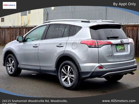 Used 2018 Toyota RAV4 XLE image 5