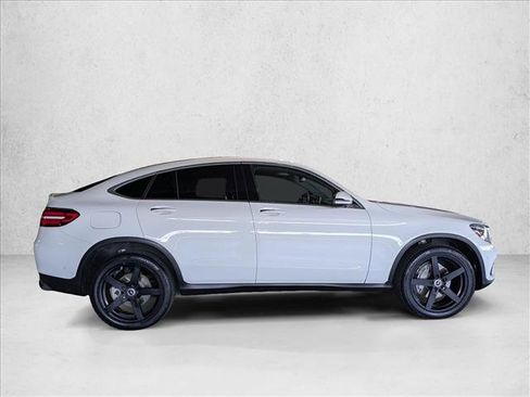 Used 2019 Mercedes-Benz GLC 300 4MATIC Coupe image 4