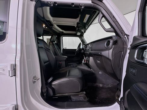 Used 2023 Jeep Wrangler Unlimited Rubicon 4xe AWD/4WD image 31