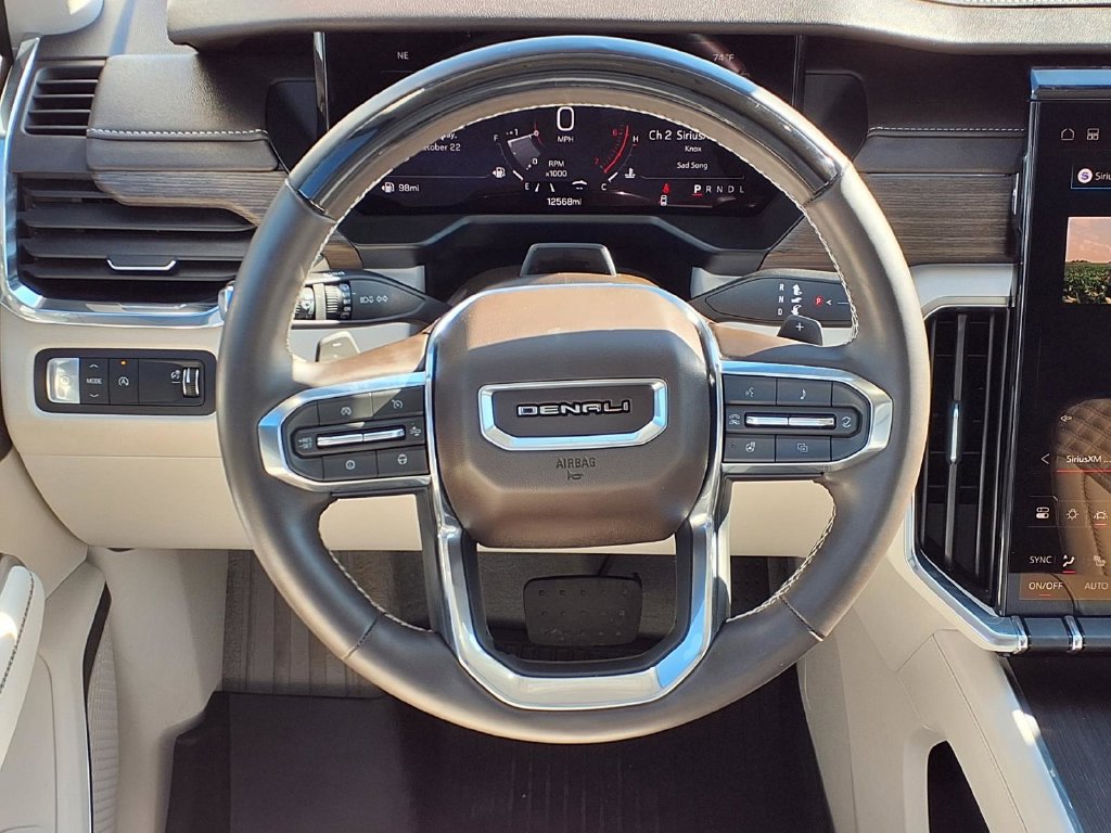 Certified 2025 GMC Acadia Denali w/ Super Cruise Package FWD image 13