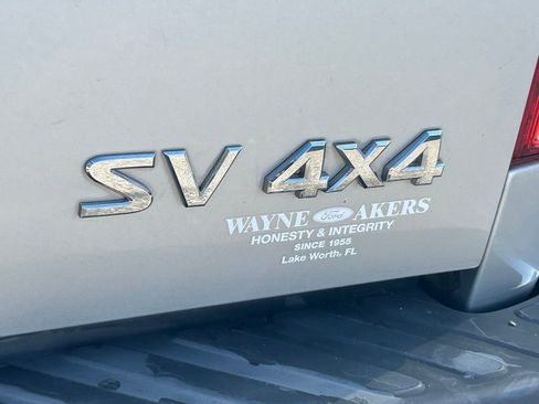 Used 2014 Nissan Frontier SV image 18