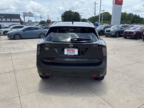 Used 2026 Nissan Kicks SV w/ Charging Package FWD image 6