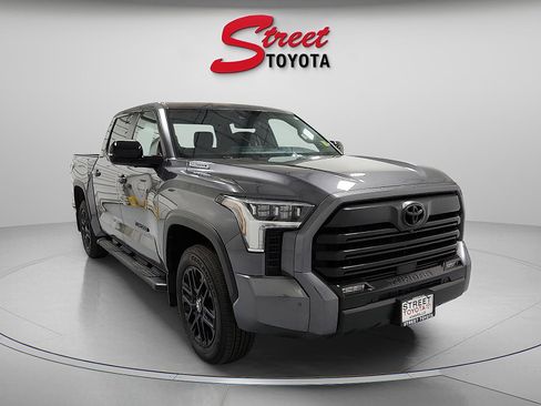 New 2026 Toyota Tundra Limited w/ Limited PVM Package AWD/4WD image 5