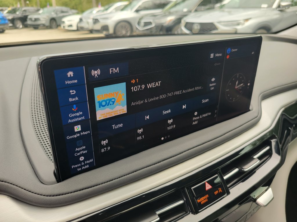 Used 2025 Acura MDX w/ Technology Package FWD image 29