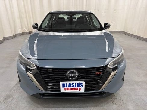 Used 2025 Nissan Sentra SR w/ SR Premium Package FWD image 8