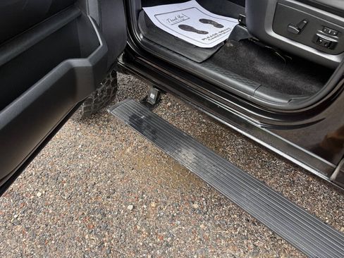 Used 2016 RAM 2500 Laramie AWD/4WD image 26