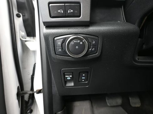 Used 2020 Ford F150 XLT w/ Equipment Group 302A Luxury AWD/4WD image 34