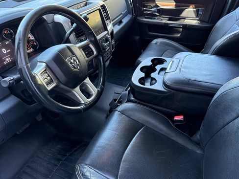 Used 2016 RAM 2500 Laramie w/ Sport Appearance Group AWD/4WD image 10