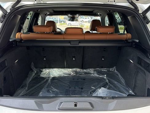 Used 2026 BMW X5 sDrive40i w/ Premium Package RWD image 12