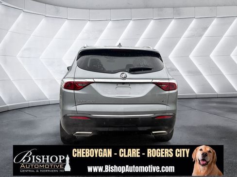 Used 2023 Buick Enclave Essence w/ Sport Touring Edition image 17