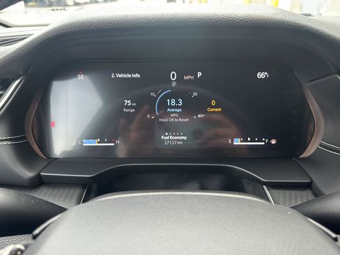 Used 2023 Jeep Grand Cherokee L Laredo w/ Luxury Tech Group I image 9