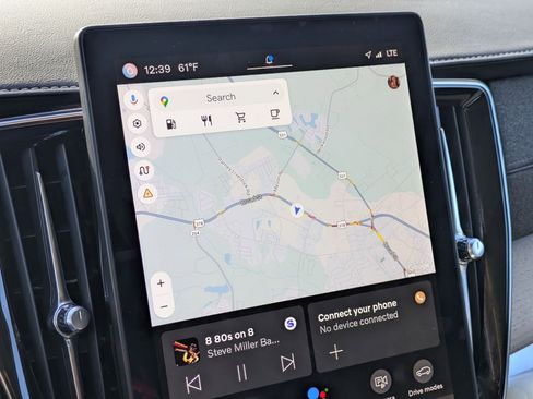 Used 2025 Volvo XC90 B6 Plus image 19