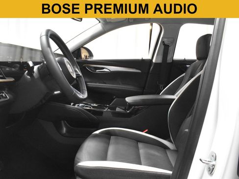 Used 2025 Buick Envision Sport Touring image 3