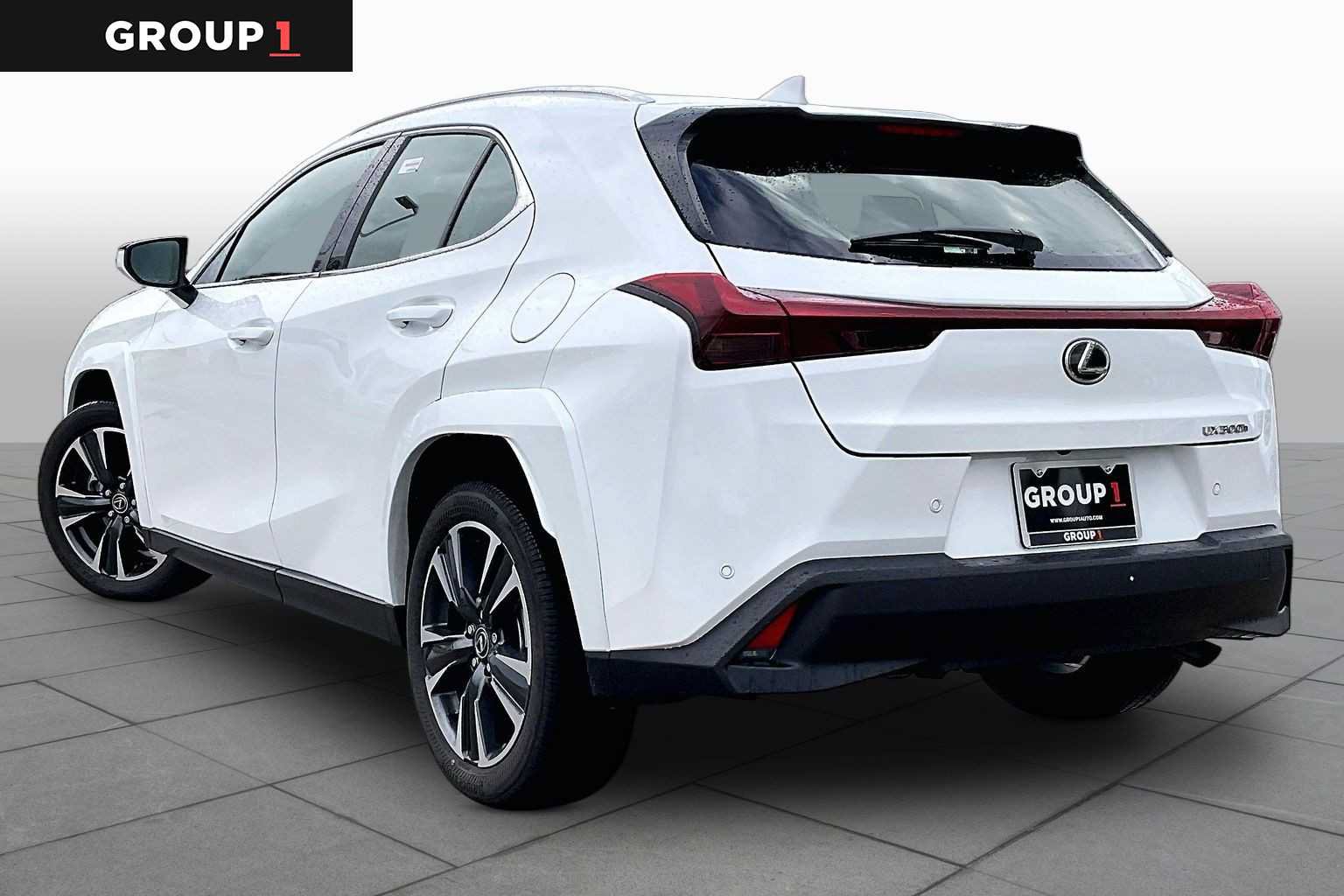 Used 2026 Lexus UX 300h FWD w/ Cold Area Package image 9