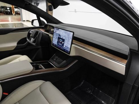 Used 2023 Tesla Model X AWD/4WD image 20