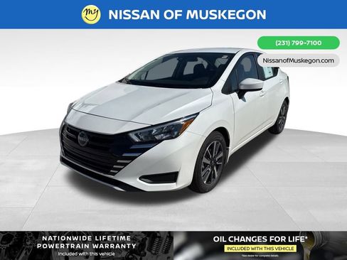 New 2025 Nissan Versa SV w/ Trunk Package image 3