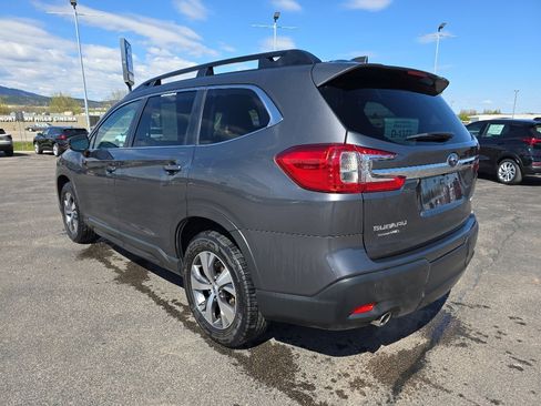 Used 2025 Subaru Ascent Premium AWD/4WD image 2