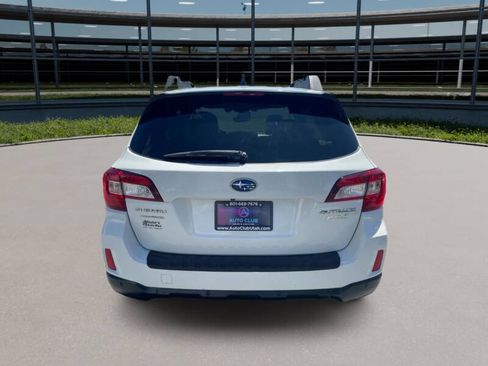 Used 2017 Subaru Outback 2.5i Limited image 5