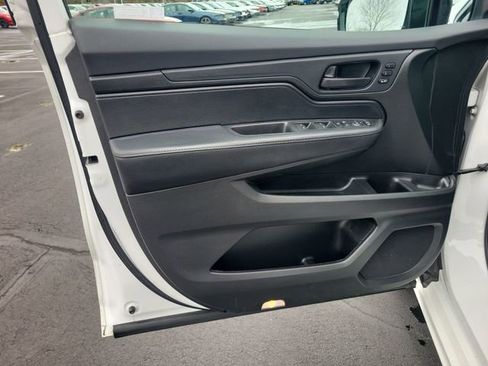 Certified 2024 Honda Odyssey Sport image 41