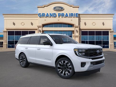 New 2025 Ford Expedition Platinum w/ Driver's Package image 7
