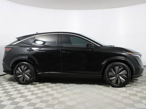 Used 2024 Nissan Ariya FWD image 34