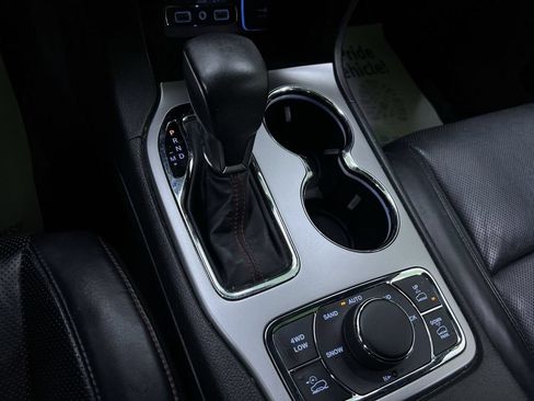Used 2018 Jeep Grand Cherokee Trailhawk w/ Trailhawk Luxury Group AWD/4WD image 26