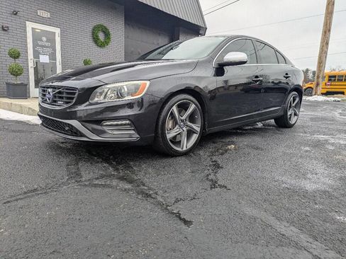 Used 2015 Volvo S60 T6 R-Design Platinum image 1