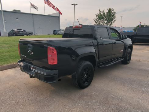 Used 2017 Chevrolet Colorado Z71 w/ Z71 Midnight Edition AWD/4WD image 8