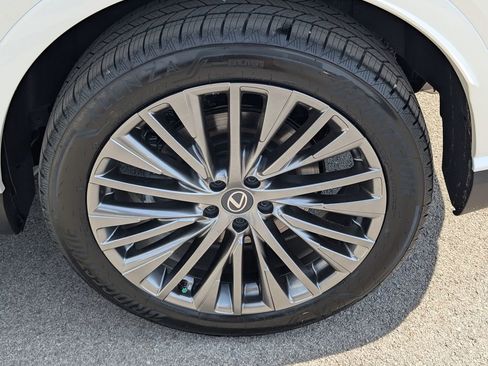 New 2026 Lexus RX 350 FWD image 17