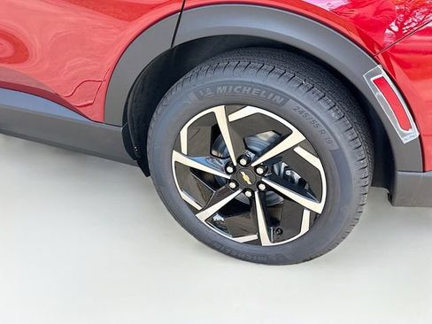 New 2026 Chevrolet Equinox EV LT image 31