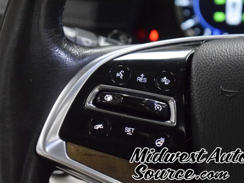 Used 2019 Cadillac Escalade Premium Luxury AWD/4WD image 19