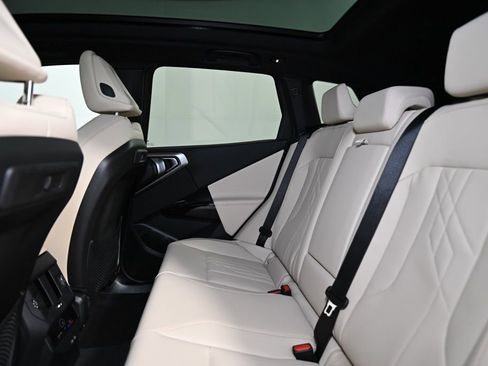 New 2026 BMW X3 xDrive30 w/ Convenience Package image 30