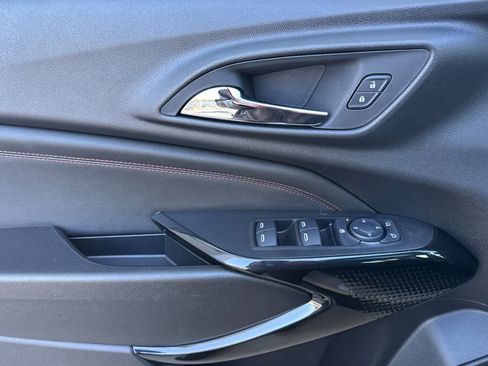 New 2026 Chevrolet Trax RS w/ Sunroof Package image 10