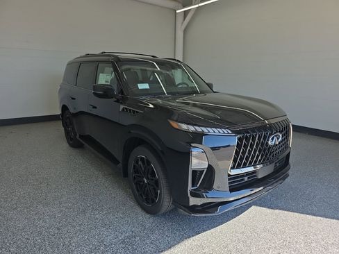 New 2026 INFINITI QX80 4WD image 8