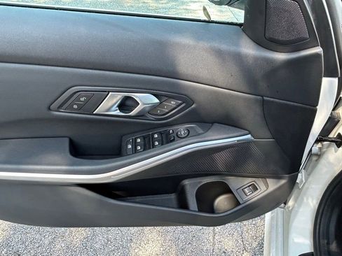Used 2025 BMW 330i Sedan RWD image 16