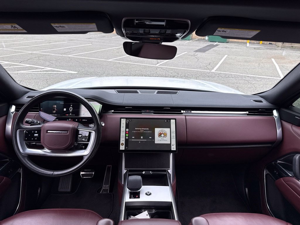 Certified 2024 Land Rover Range Rover SE AWD/4WD image 11