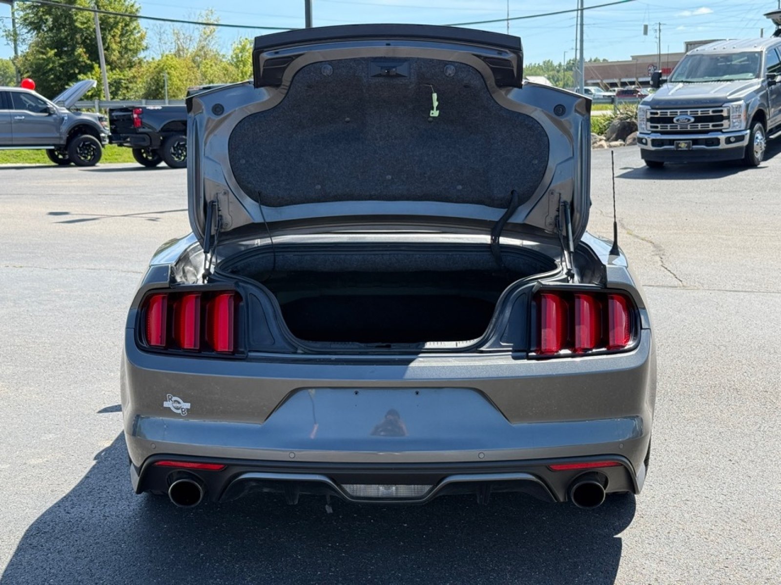 Used 2015 Ford Mustang Premium RWD image 34