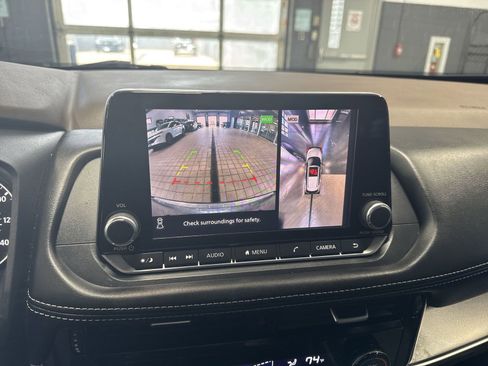 Certified 2021 Nissan Rogue SV image 15