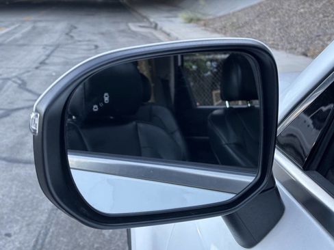 Used 2020 Kia Telluride S w/ S 8 Passenger Seating Package image 28