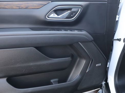 Used 2024 Chevrolet Tahoe Premier image 18