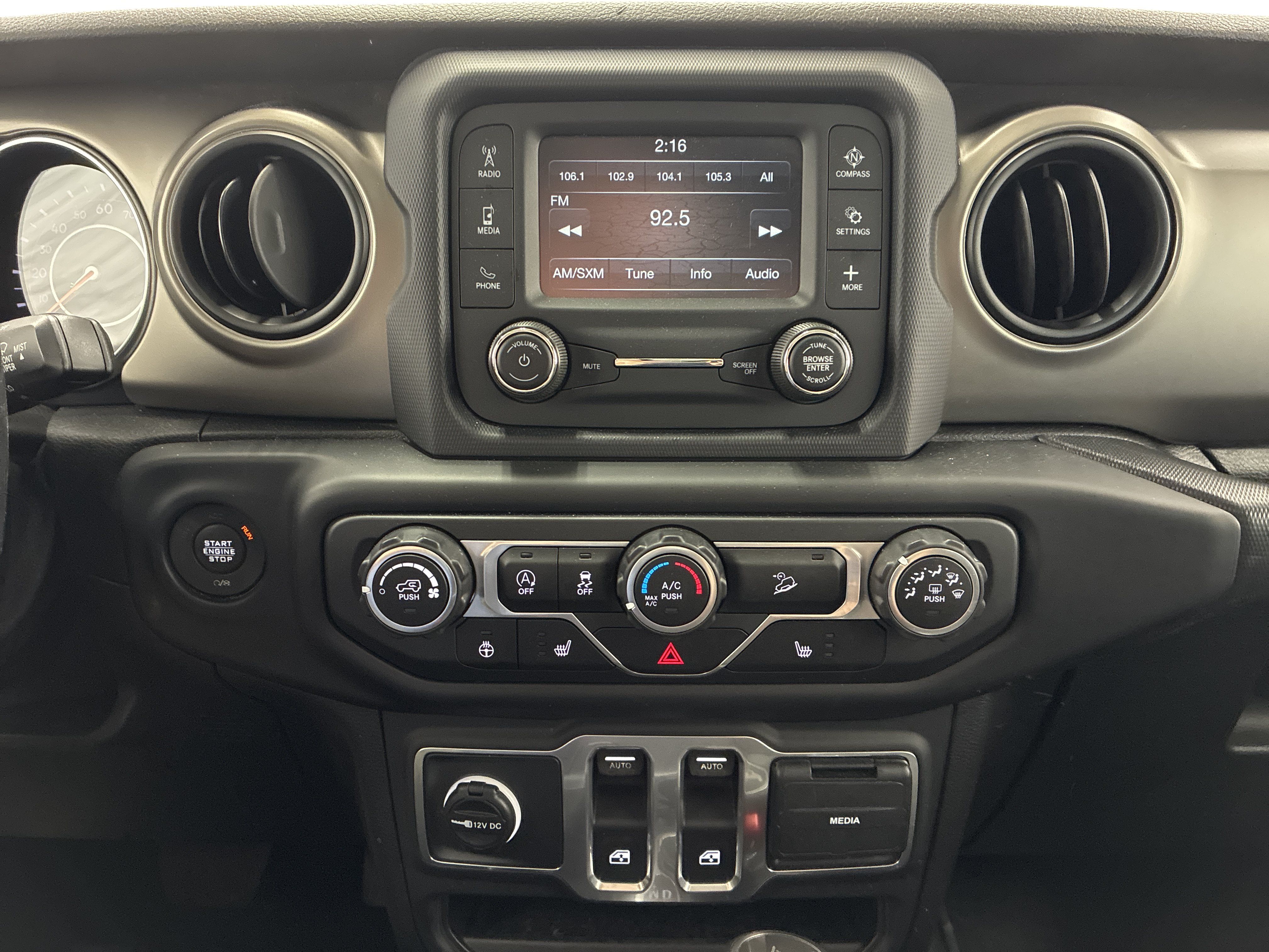 Used 2019 Jeep Wrangler Sport AWD/4WD image 20